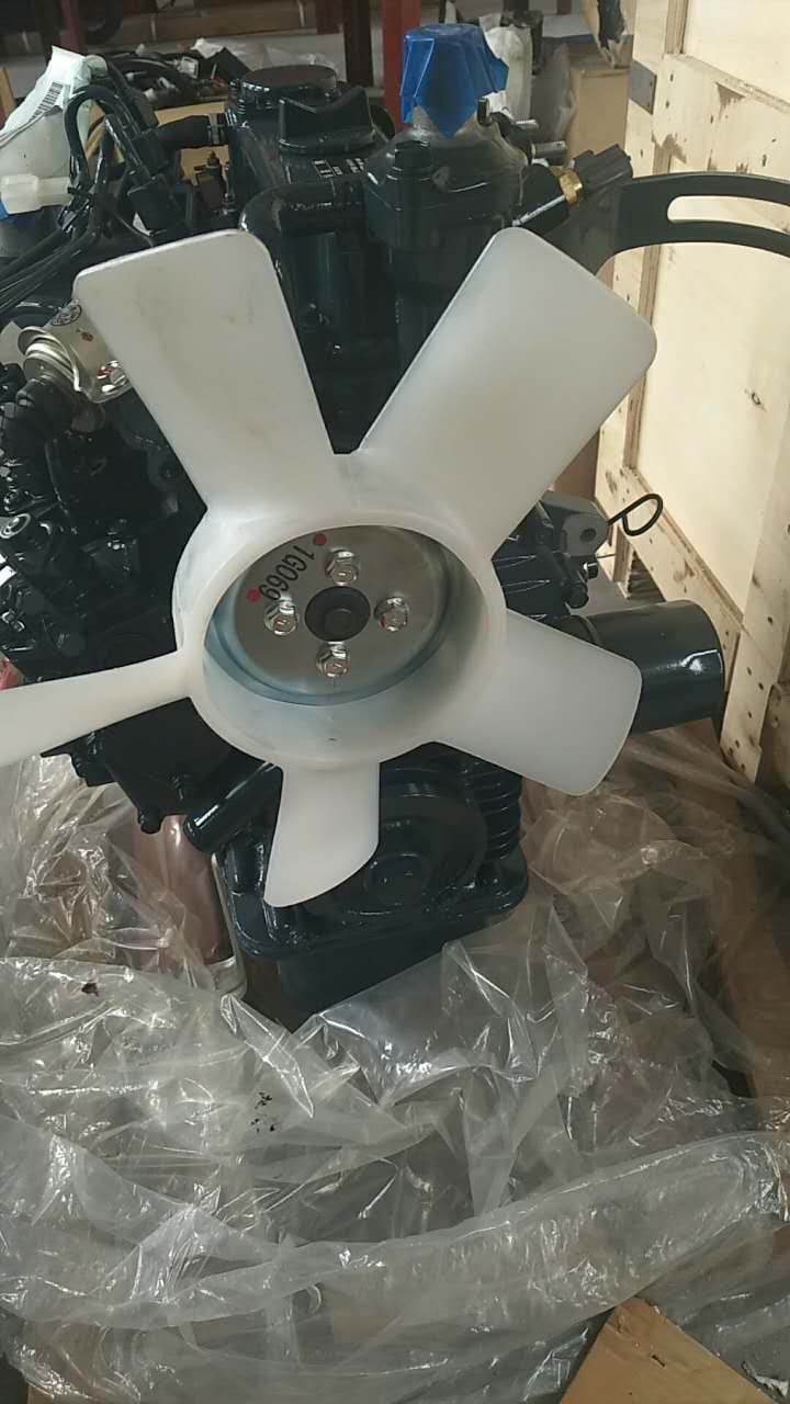 久保田发动机总成 D902/D722/782/ V1505/V2403/D1703/1803/V3300