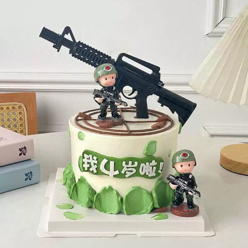 儿童生日蛋糕装饰特迷彩服军人种兵举枪男孩战士模型摆件烘焙配件