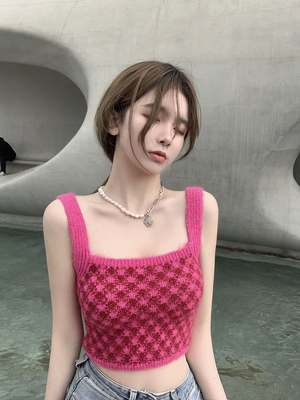 玫红色格子针织小吊带背心