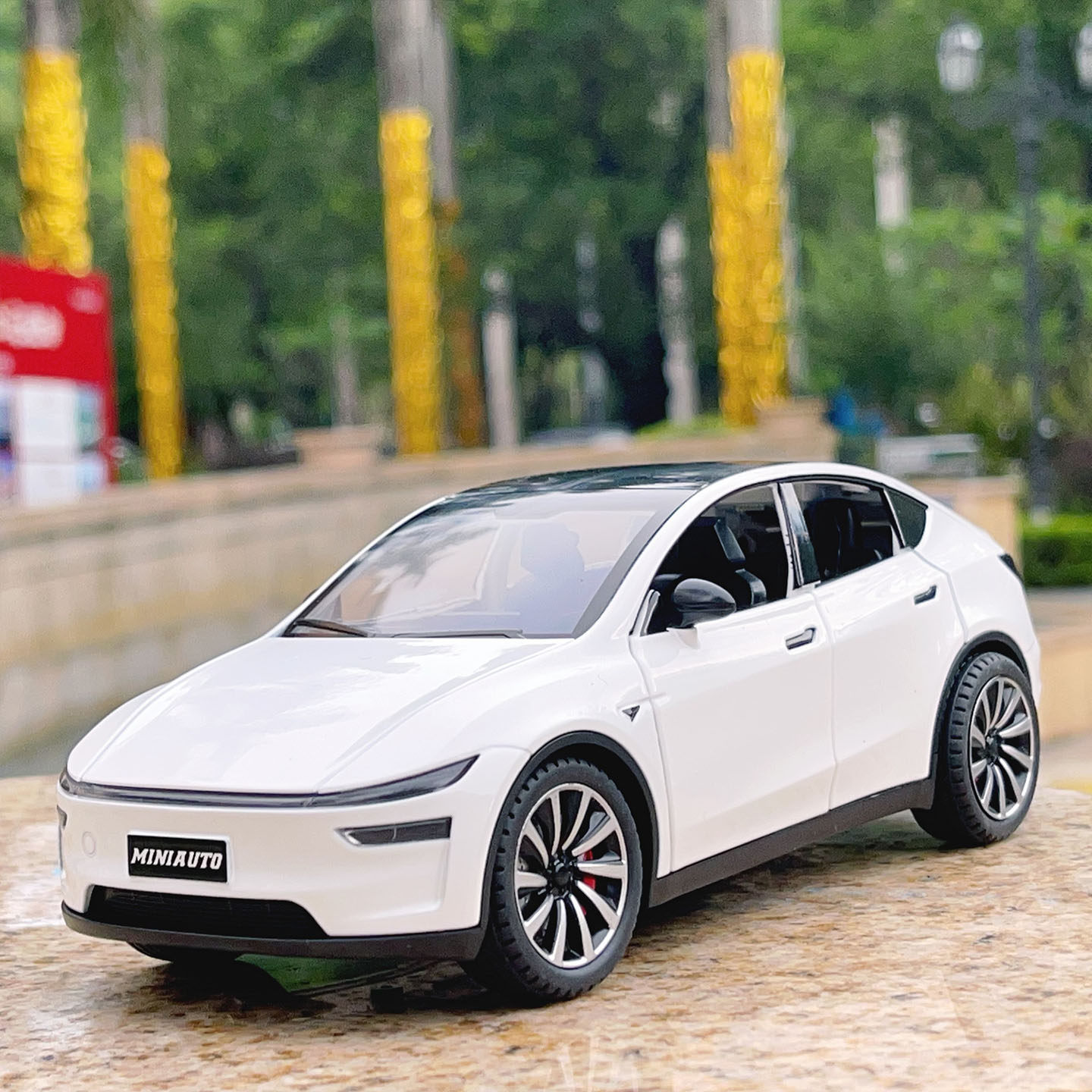 124特斯啦ModelY合金车模玩具