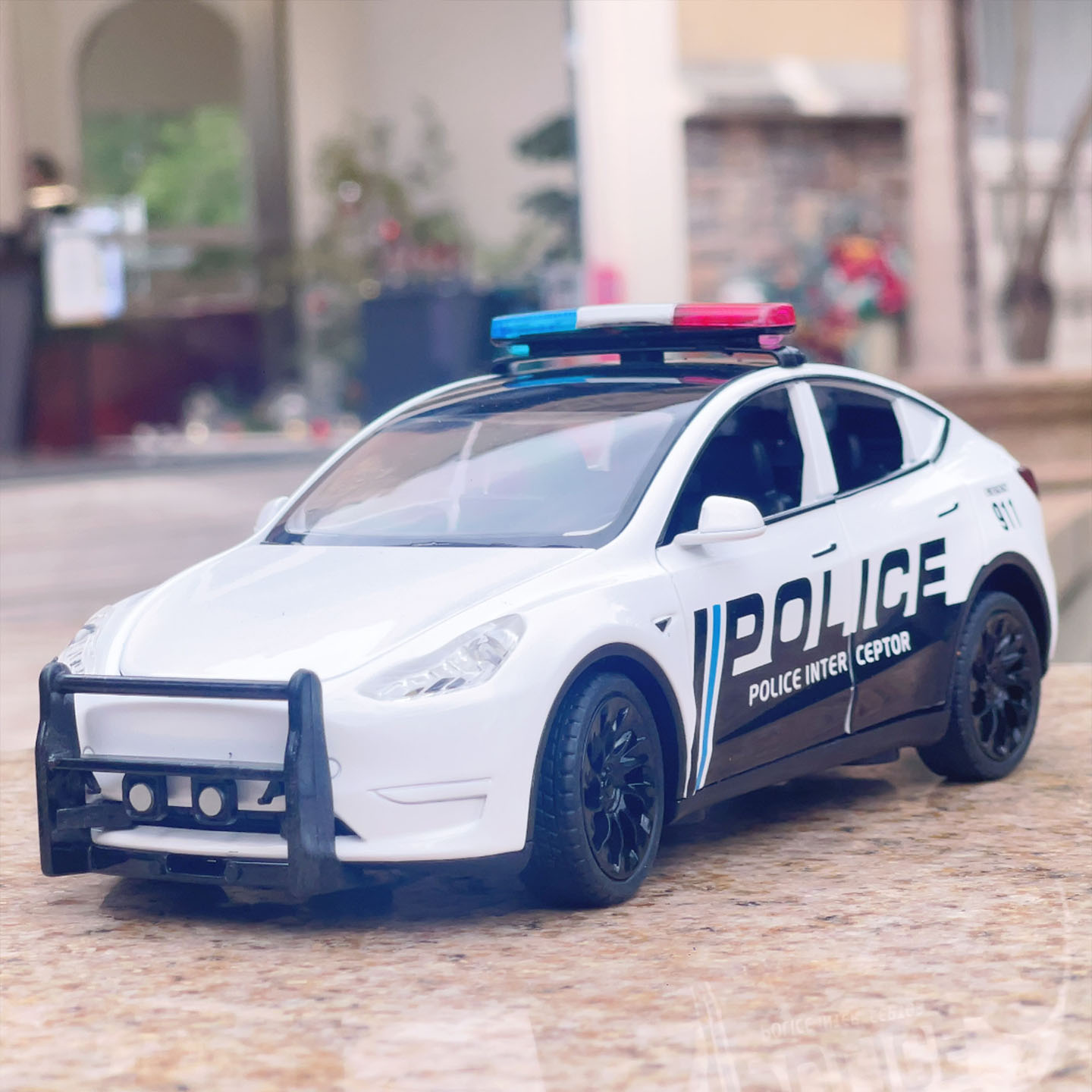 特斯拉ModelY美式警车玩具车模型