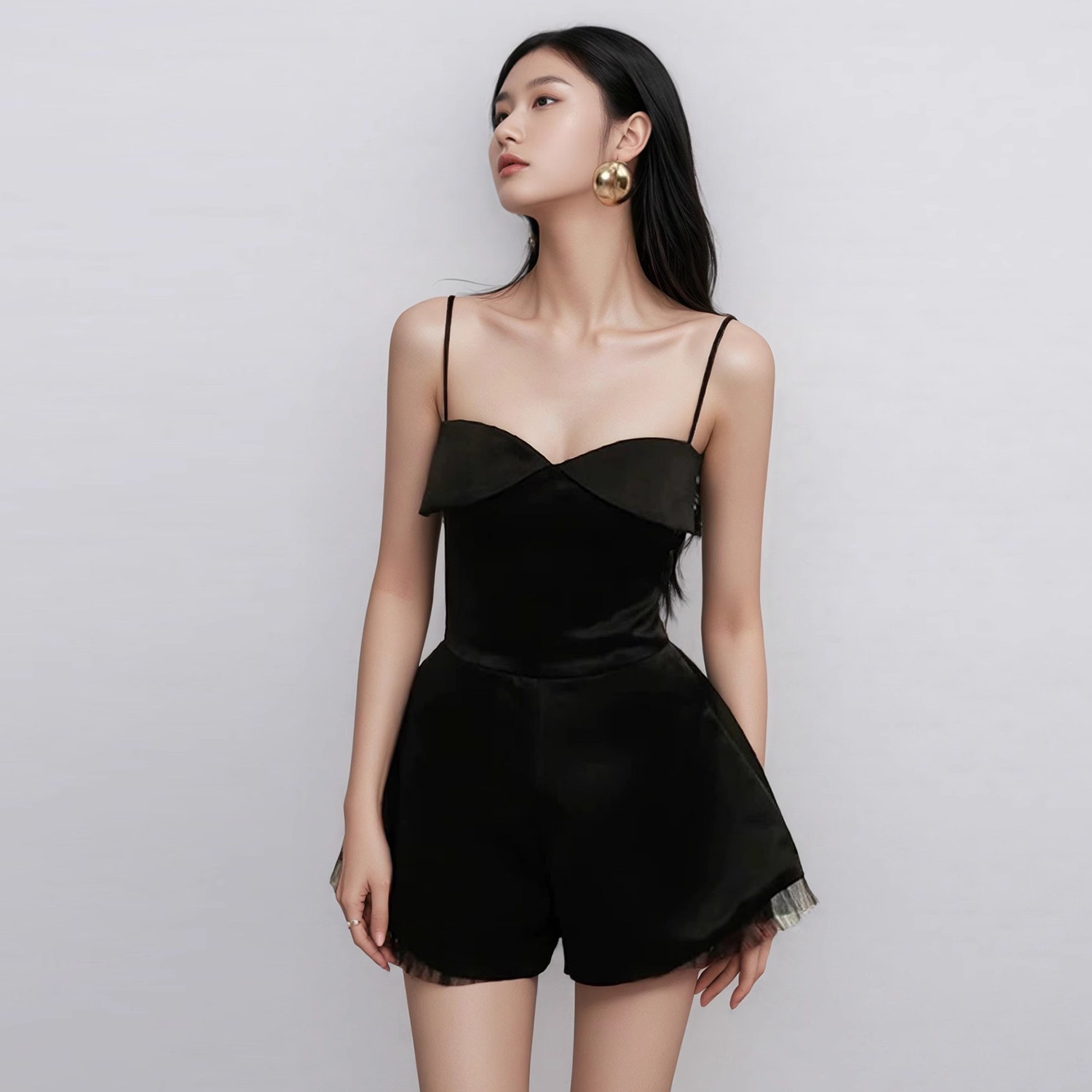 黑色小香风网纱拼接吊带连体裤女高级感轻奢洋气时髦显瘦阔腿短裤
