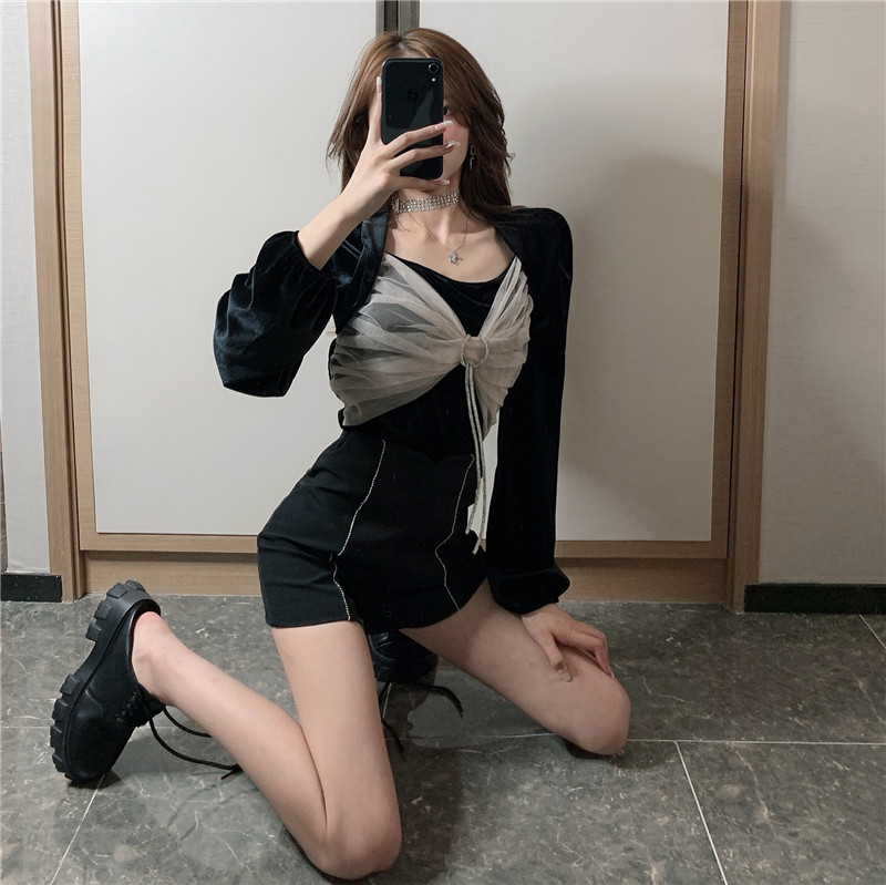 Real shot real price early autumn Vintage velvet long sleeve T-shirt slim fit mesh stitching bowknot fake two tops