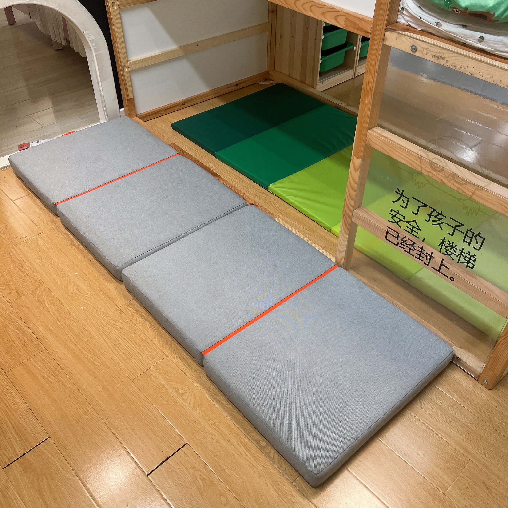 宜家斯莱克折叠式大坐垫床垫