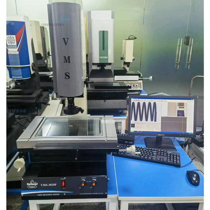 二手二次元投影仪300*200 万濠影像测量仪VMS3020F 桌面 平板