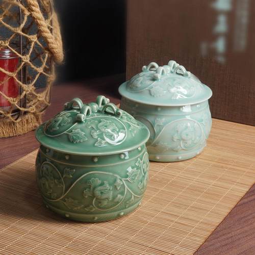 龙泉云间青瓷缠枝莲牡丹罐茶叶罐
