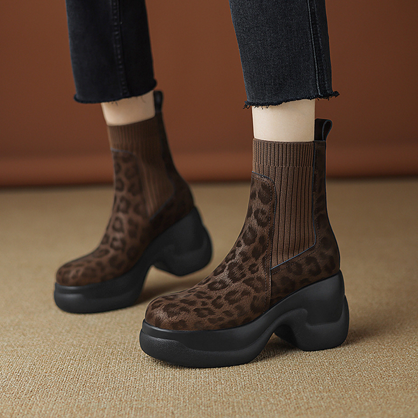 【意大利】Lari Conti ⭐ 8cm高跟靴2026春秋新款豹纹粗跟圆头