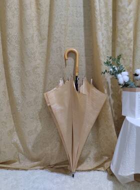 复古风杏黄色字母印花藤编木柄晴雨伞淑女优雅长柄直骨半自动日单