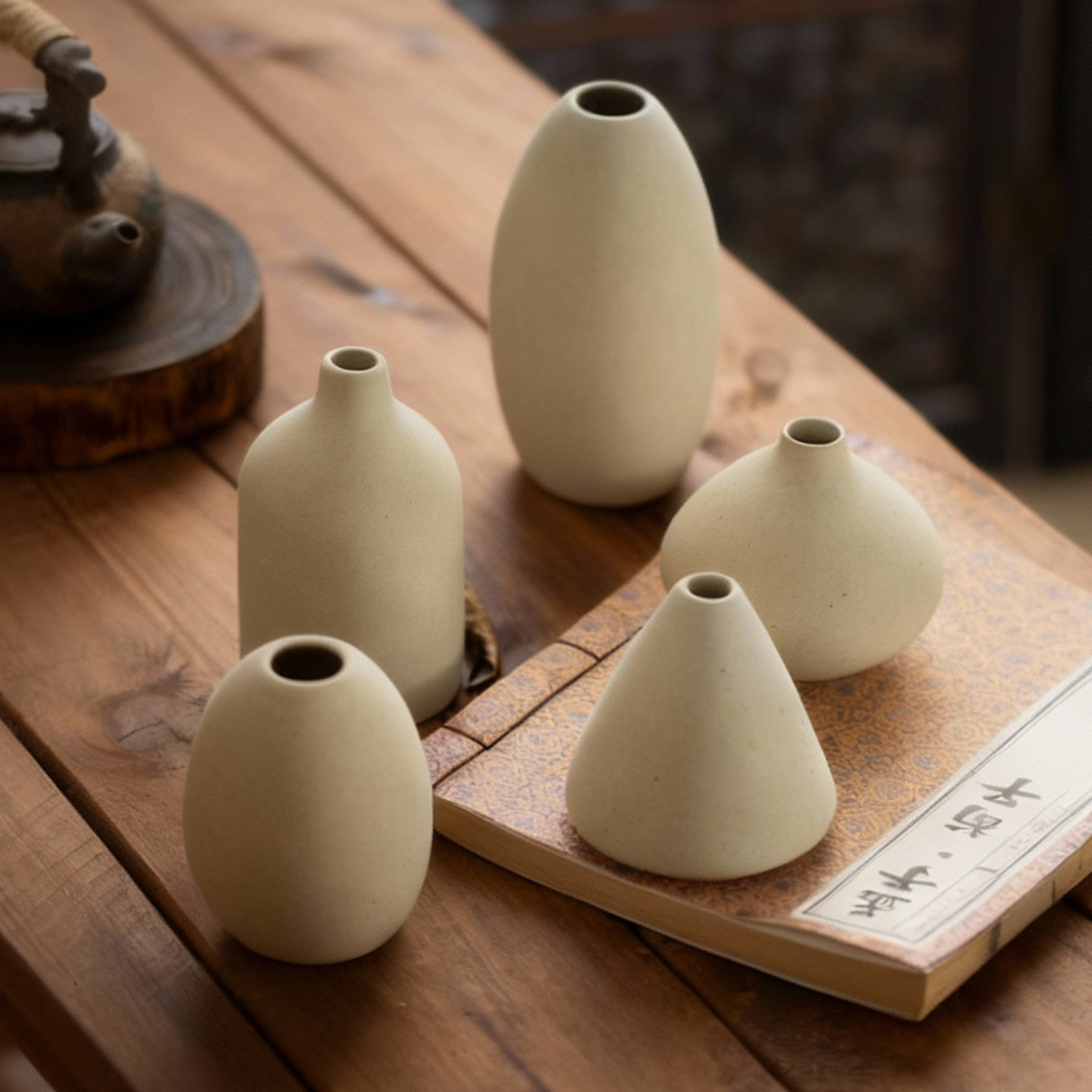 创意小花器现代个性手工陶瓷日式花插花瓶客厅家居装饰工艺品摆件