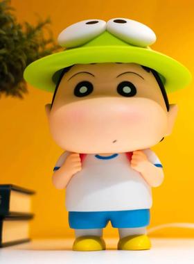 青蛙蜡笔小新手办桌面摆件客厅装饰电视柜家居好物可爱创意公仔