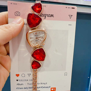 ELY跨境爆款不规则大钻百搭女士手表轻奢小众彩色镶钻异形手链表