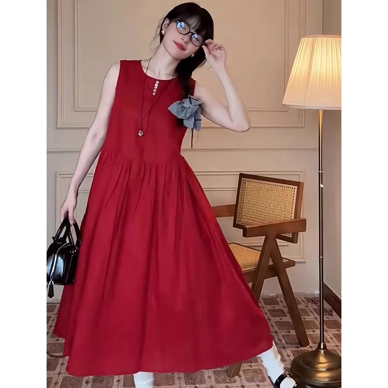 连衣裙夏装度假风红色显白连衣裙女夏季复古宽松无袖显瘦背心长裙