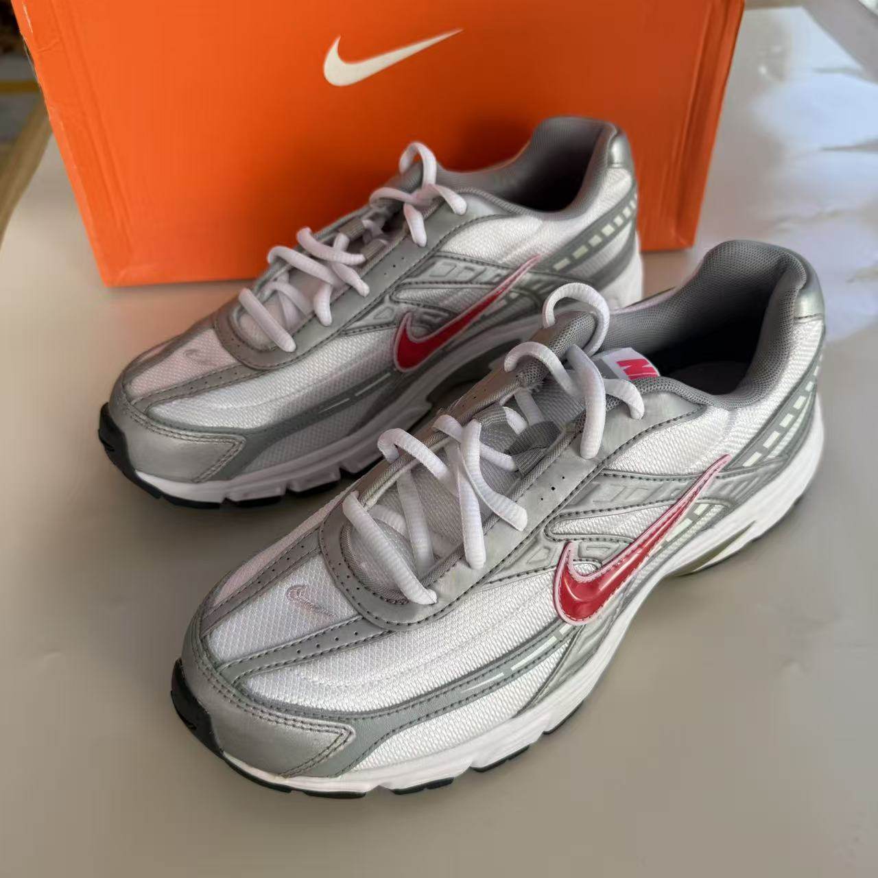 NIKE/耐克 Initiator 复古银蓝银红男女老爹鞋跑步鞋 394053-101