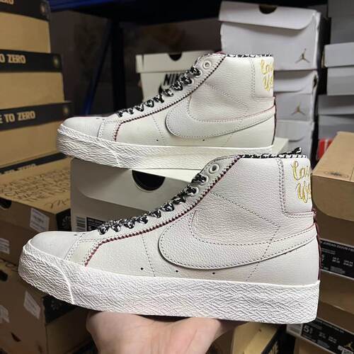 Nike Blazer Mid 男款 白银色 舒适百搭中帮休闲板鞋 FQ0795-100