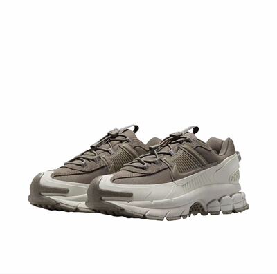 NIKE耐克女子W NIKE ZOOM VOMERO ROAM运动休闲鞋 HQ2181-006