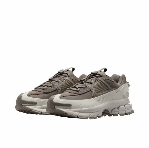 NIKE耐克女子W NIKE ZOOM VOMERO ROAM运动休闲鞋 HQ2181-006
