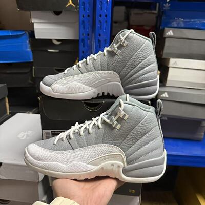 优货AirJordan12黑灰篮球鞋
