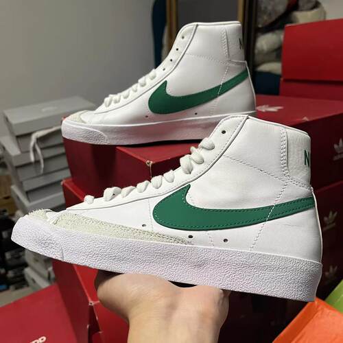 Nike/耐克正品 BLAZER MID '77 女子时尚运动经典板鞋 CZ1055-119