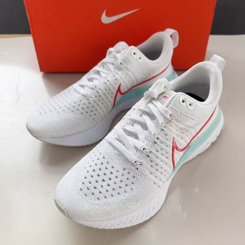Nike/耐克React Infinity Run Flyknit 2 男子跑步鞋 CT2357-102