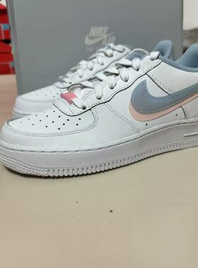 NIKE耐克Air Force 1 AF1空军一号白蓝粉双钩女子板鞋CW1574-100