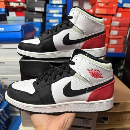 Air Jordan 1AJ1 Mid 白红男女青少年中帮复古篮球鞋BQ6931-100