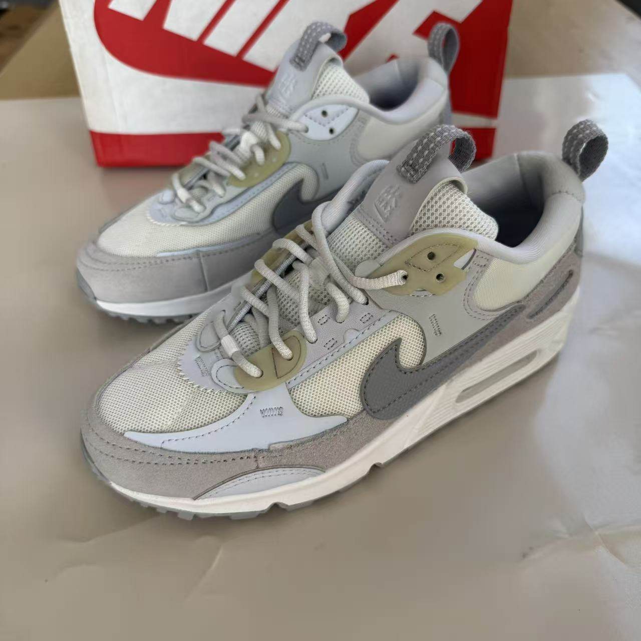 Nike耐克女鞋AIR MAX 90复古运动鞋缓震气垫休闲跑步鞋DM9922-103