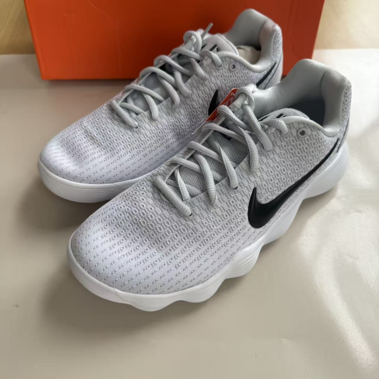 耐克 NIKE HYPERDUNK 2017 LOW 男减震实战耐磨篮球鞋 897637-100