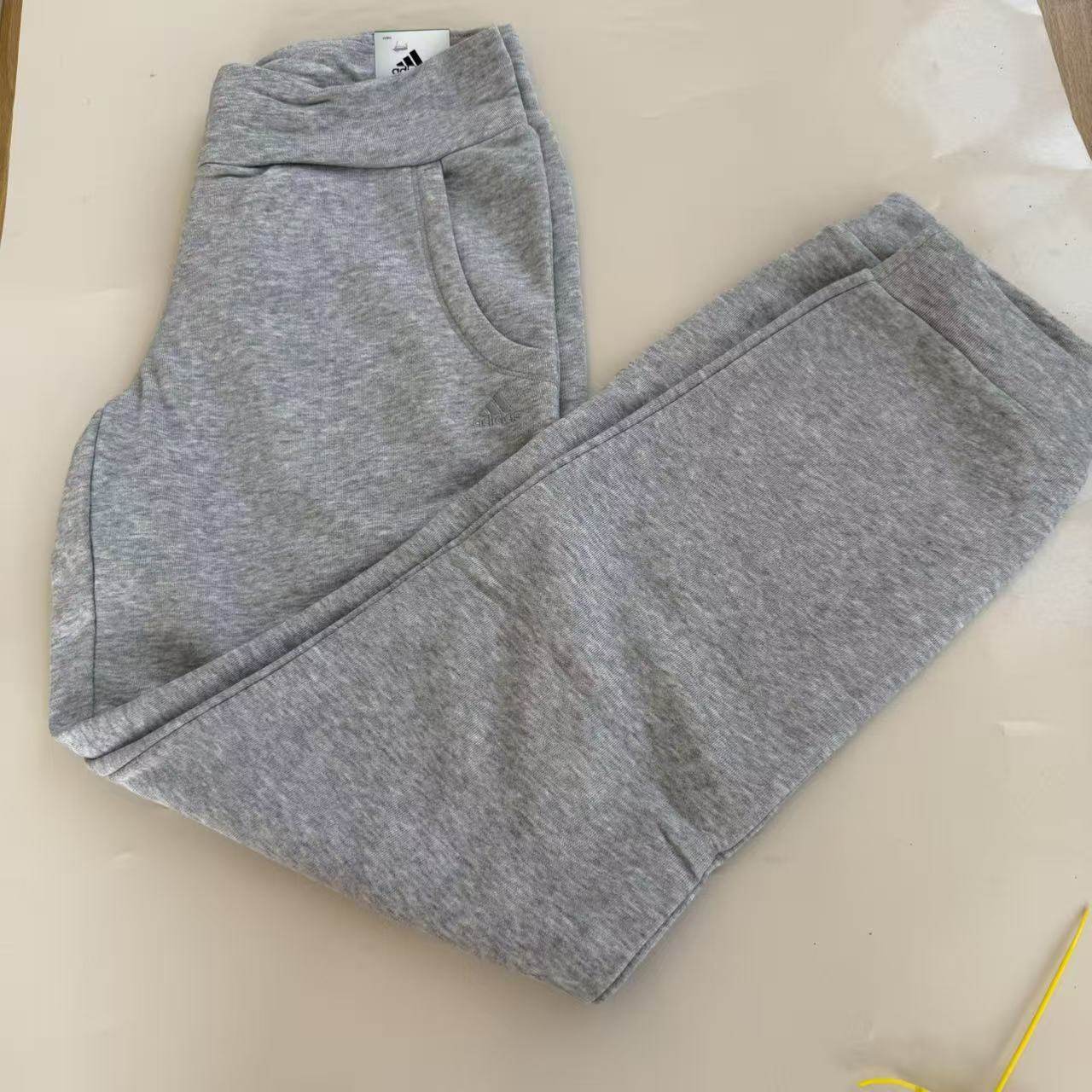 阿迪达斯灰色针织长裤女2023秋季新款健身运动裤跑步训练裤X21683