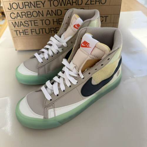 Nike/耐克 开拓者Blazer Mid'77 大童中帮耐磨休闲板鞋DO2699-200