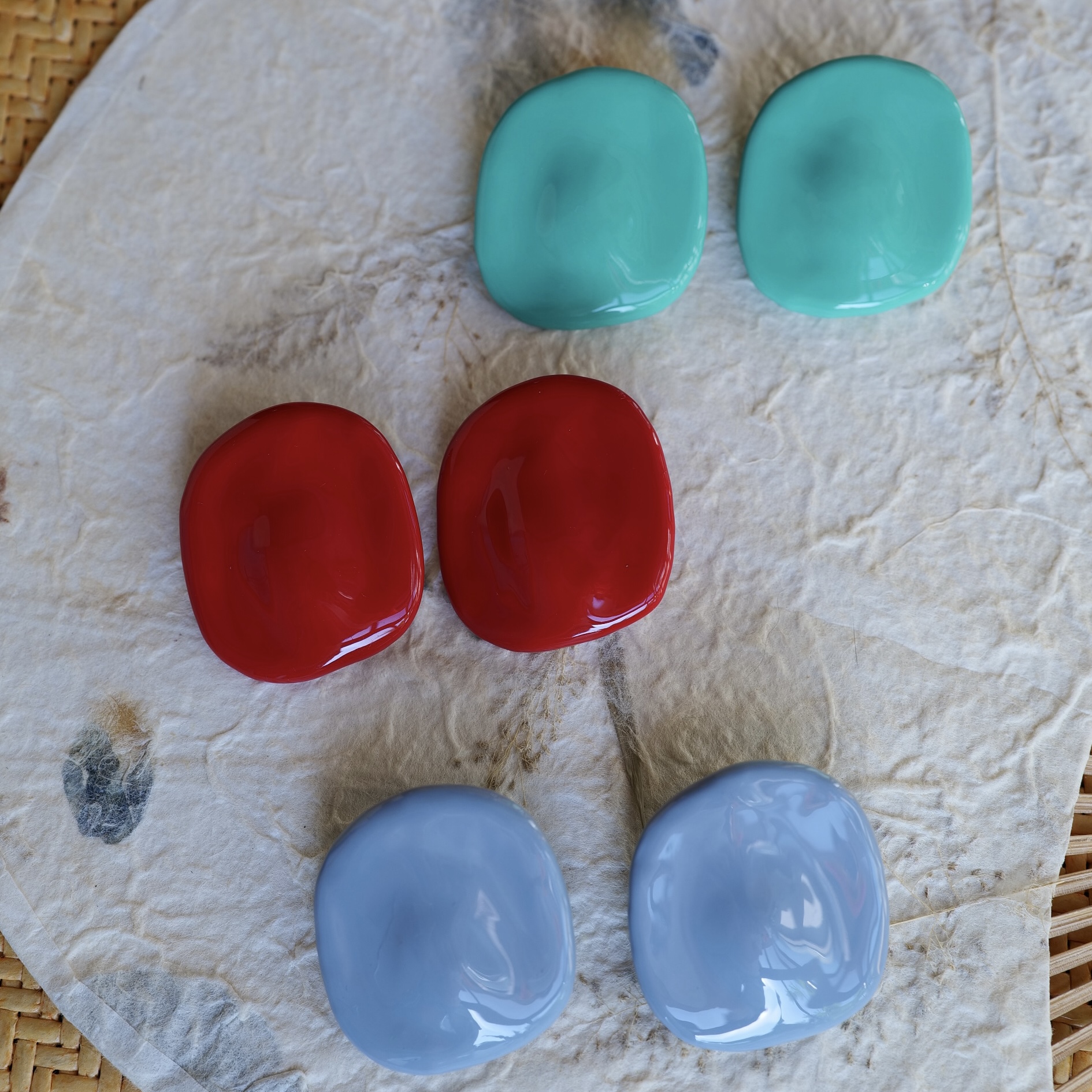 色彩成诗。蓝薄荷绿红纯色不规则几何片珐琅耳钉925银针欧美复古