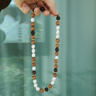 优雅清禅。天然珍珠木珠时髦棕色项链时髦高级清冷感国风小众设计