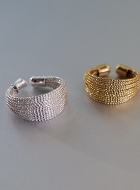 丝丝缕缕。金银色闪光线条多层设计戒指开口可调节精致丝绸感光泽