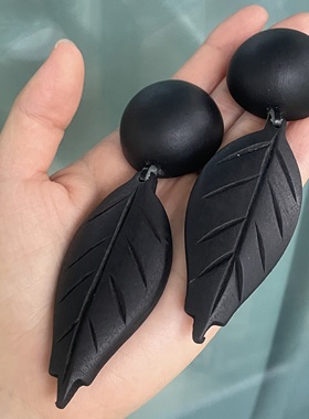 阴翳礼赞。黑色树叶造型吊坠木质耳钉925银针时髦大气欧美艺术感