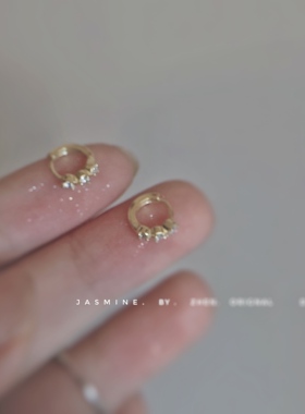 太好看了吧ins纯银敲迷你小耳圈敲小敲闪耳骨圈养耳洞睡觉不用摘