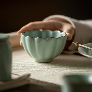 汝瓷开片普洱品茗杯天青汝窑小茶杯菊瓣纹主人杯单杯陶瓷手工茶盏