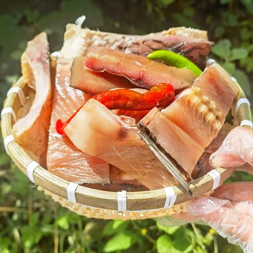 安庆特产腊鱼块日晒风干淡水鱼干