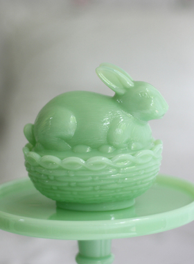 retro中古美国mosser复古玉色奶玻璃兔子糖果盒收纳盒首饰盒装饰