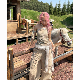 2025夏新款复古辣妹斜肩不规则印花吊带背心修身显瘦百搭上衣女