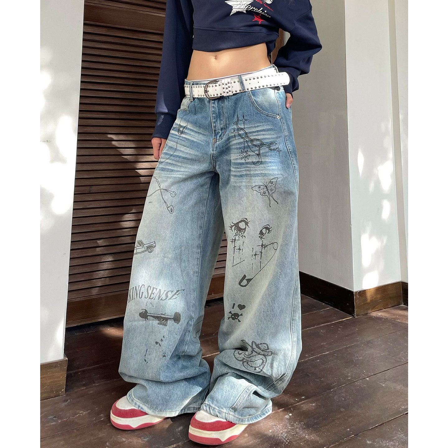 美式水洗折痕涂鸦印花牛仔裤