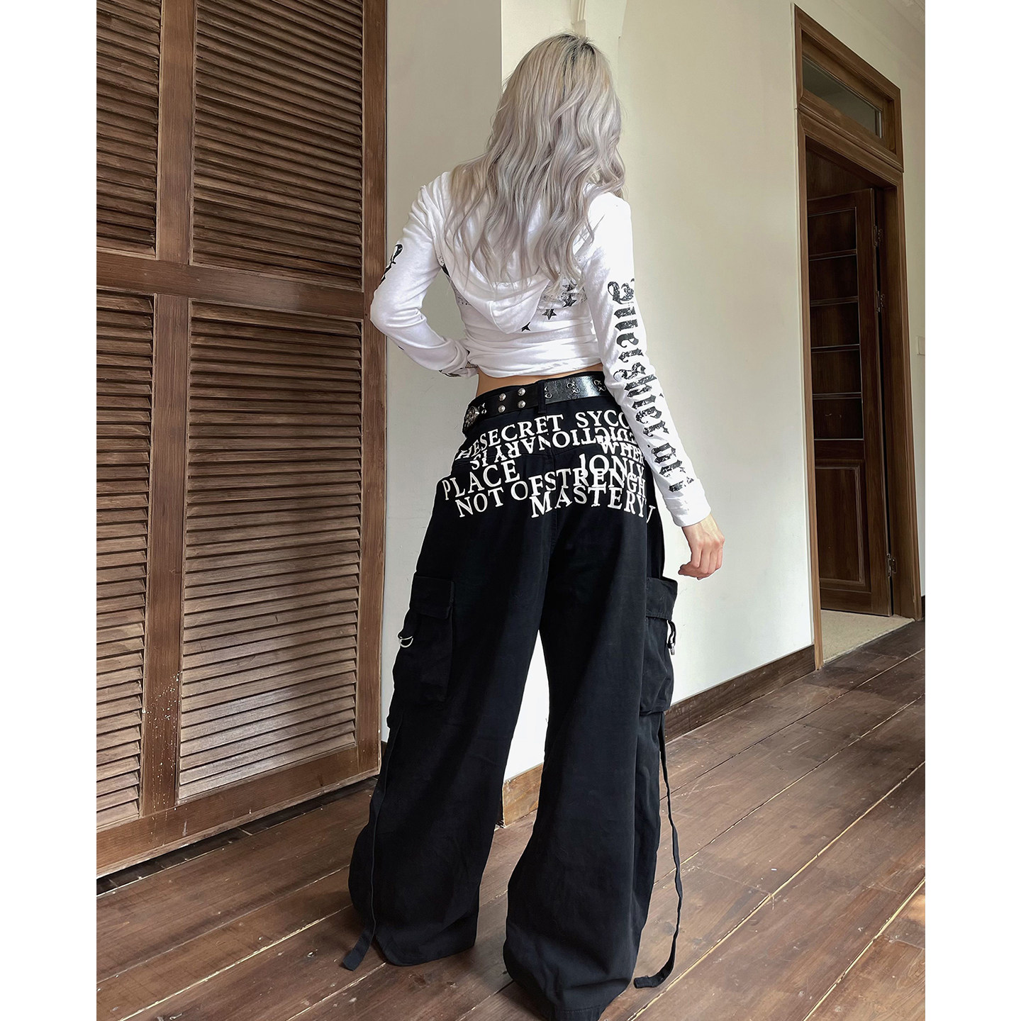 YAMMYUKI黑色字母印花重工多口袋工装裤高级感慵懒宽松拖地长裤,女装/女士精品,休闲裤,淘宝优惠券,粉丝福利购,淘宝优惠卷