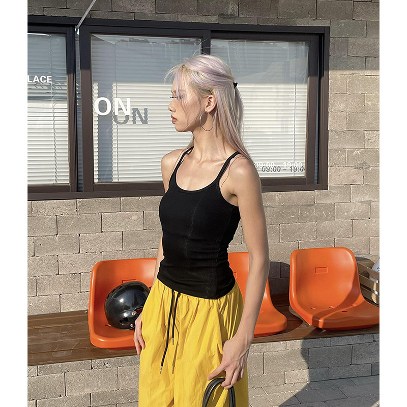 弹力U领修身吊带背心短款简约