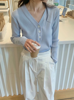 ALL OVER 26ss 东大门代购 温柔天蓝色纽扣V领螺纹套头针织衫女