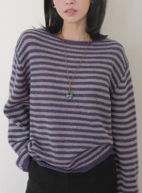 包邮 首尔印象韩代 25fw 温柔落肩紫色条纹宽松套头毛衣针织衫女