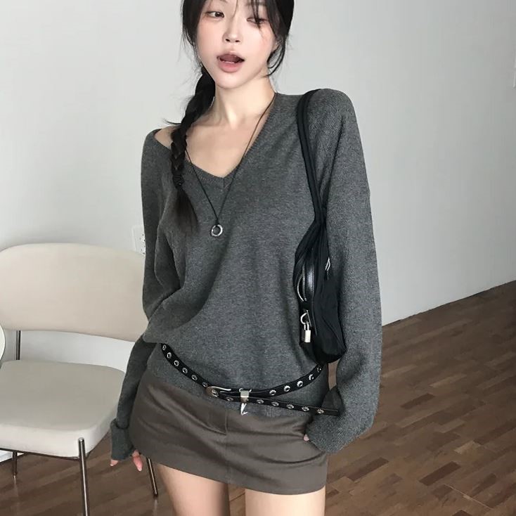 首尔印象韩代 26fw 东大门松弛感V领针织衫深灰色慵懒套头毛衣女