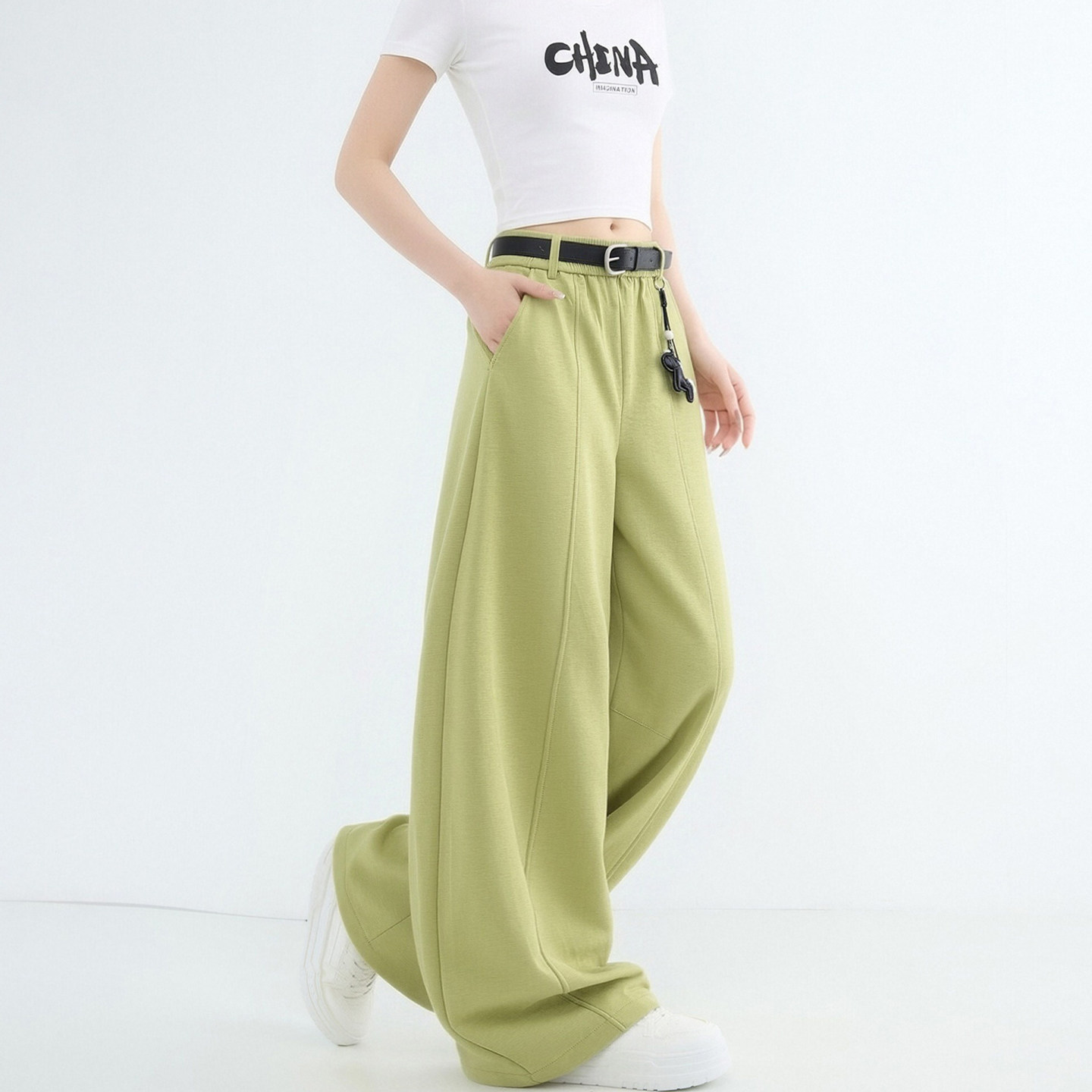 冰丝香蕉阔腿卫裤女夏薄款2026新款显瘦小个子宽松直筒休闲运动裤