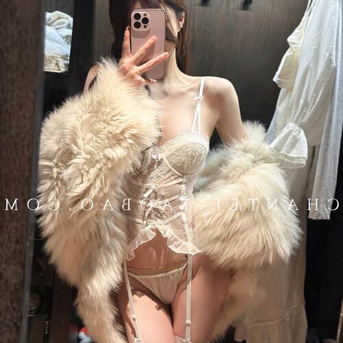 甜茶Chantee 法式宫廷蕾丝花边性感胸衣内衣套装女后绑带文胸T裤