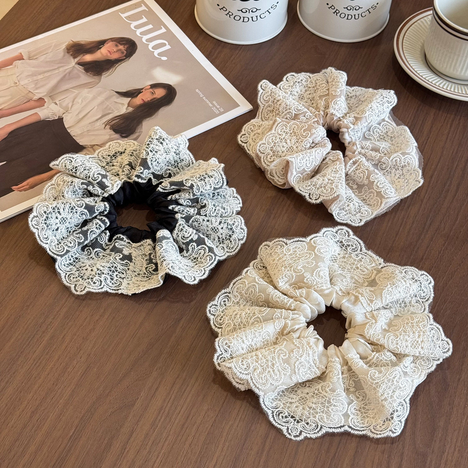 精致四层蕾丝网纱轻奢大肠发圈扎马尾发绳丸子头皮筋百搭头绳头花