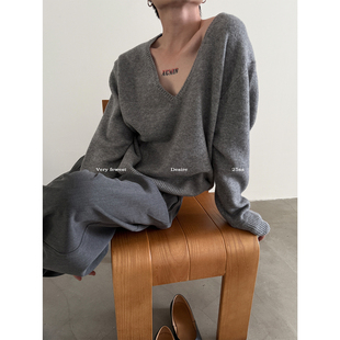 秋冬百搭叠穿松弛感廓形毛衣 混纺短宽V领套头针织衫 VERY FEWEST