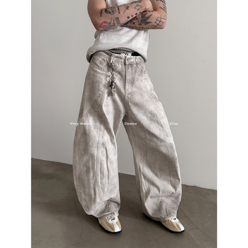 重磅立体弯刀剪裁做旧水洗牛仔裤