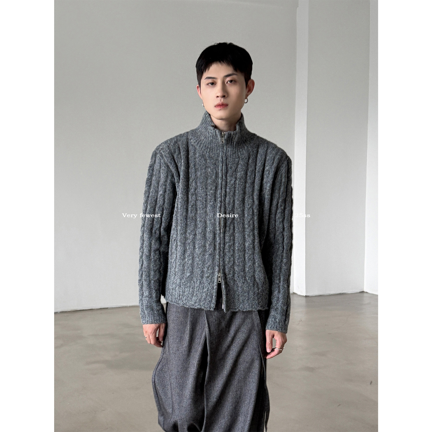 羊毛混纺麻花纹理高领毛衣针织衫